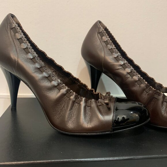 AUTHENTIC Chanel Shoe Brown Black Toe Heel Round Toe Ballet Style Heel Size 9 - Picture 3 of 9